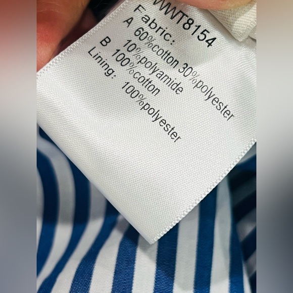 J.ING COAT WHITE AND STRIPE BLUE SIZE SMALL - Picture 12 of 16